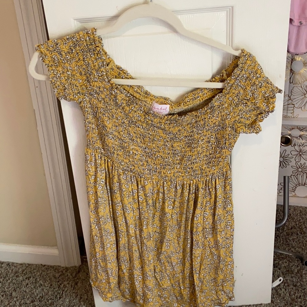 Isabel maternity shirt size small